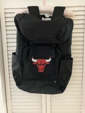 Chicago Bulls NBA Basketball Logo Black Snap Backpack Leeds Corporate